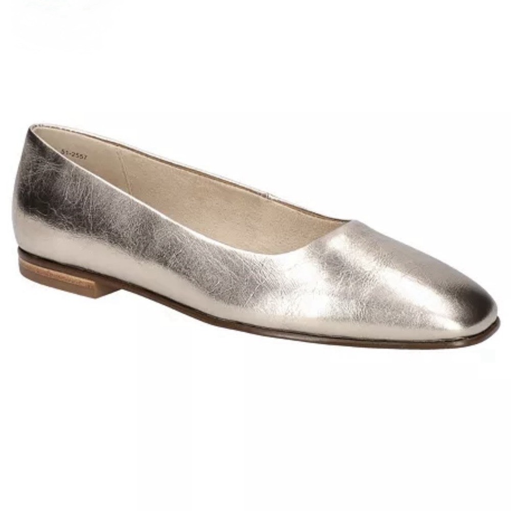 Bella Vita Womens Kimiko Flats Metallic Champagne Leather Size 11WW Extra Wide